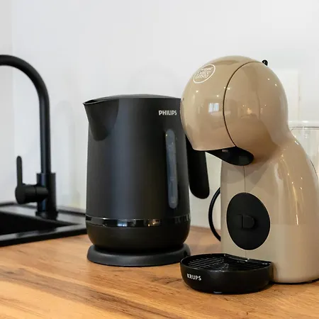 The Hill Aparthotel *