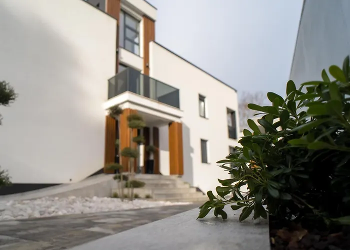 Aparthotel The Hill *