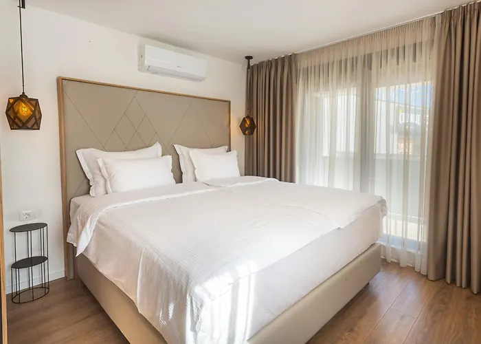 Aparthotel The Hill *